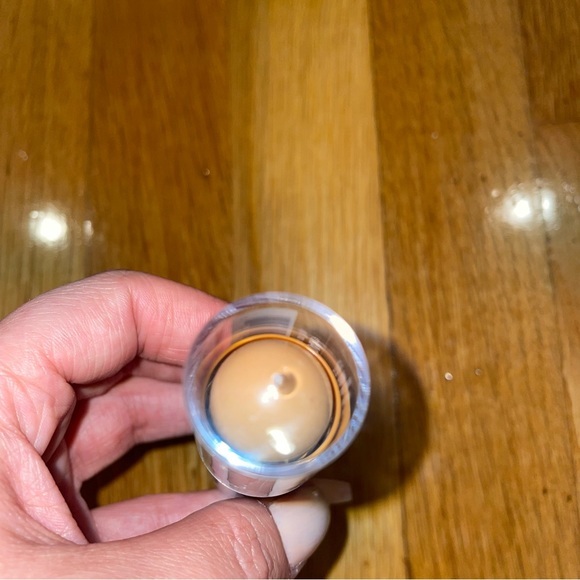 Contour Wet n Wild MegaGlo Makeup Stick *Fully Sealed* Shade Oak's On You 804A - Picture 4 of 4